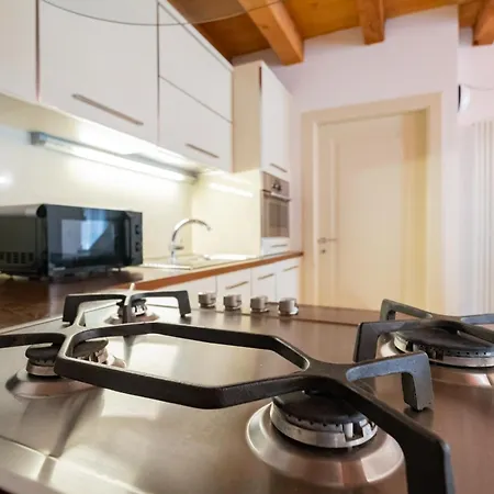 Stella - Centro * Verona