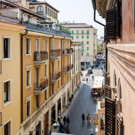 Stella - Centro Verona