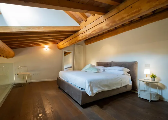 Stella - Centro * Verona