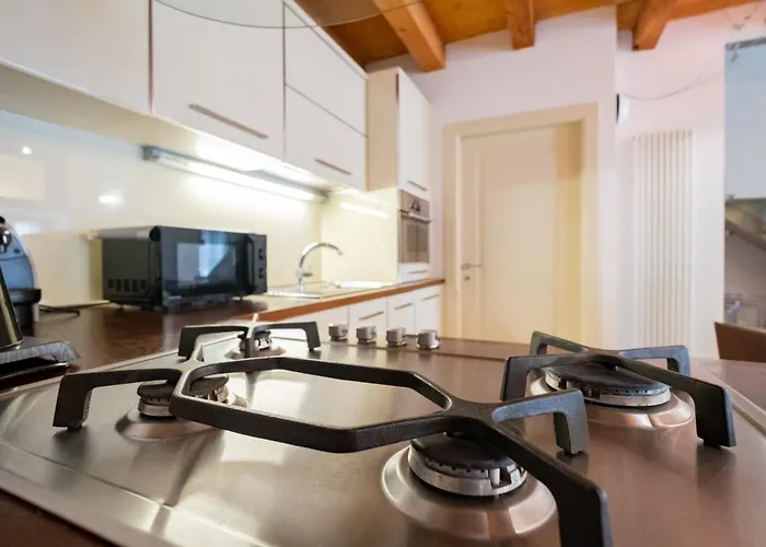 Stella - Centro * Verona